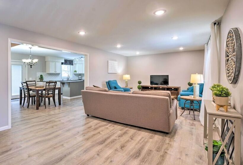 Hilltop Home Inside Of Apple Valley!