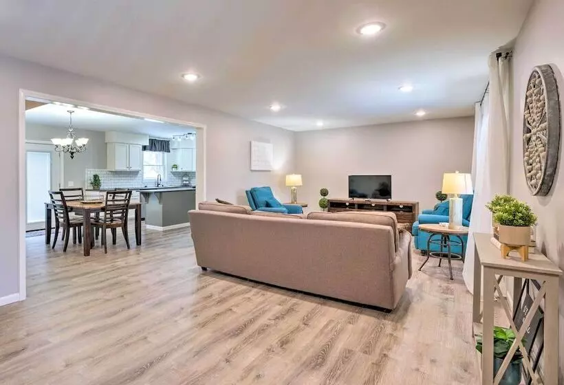 Hilltop Home Inside Of Apple Valley!