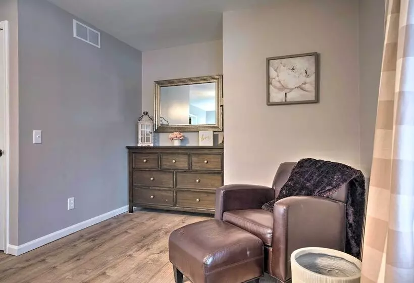 Hilltop Home Inside Of Apple Valley!