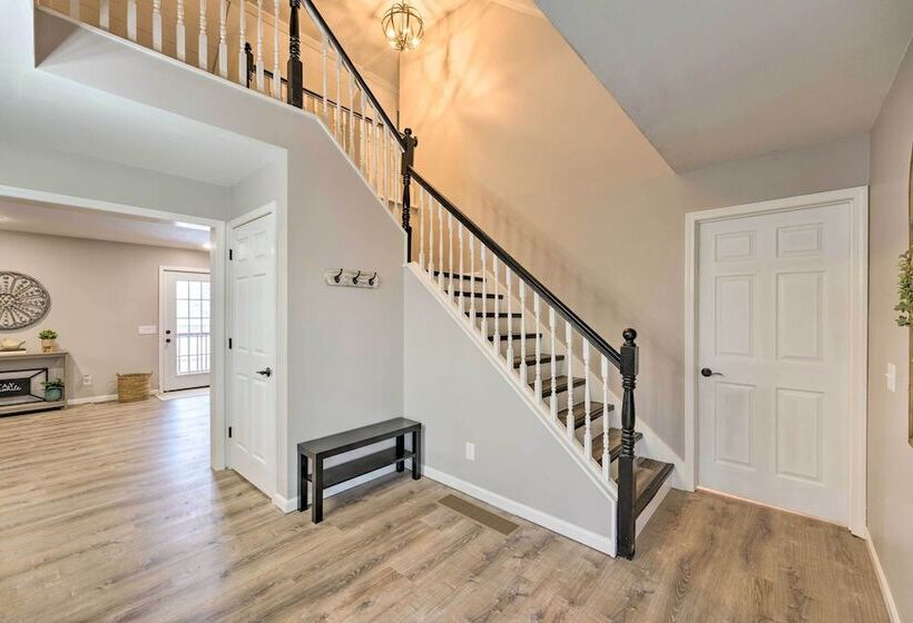 Hilltop Home Inside Of Apple Valley!