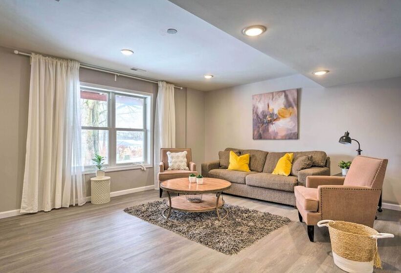 Hilltop Home Inside Of Apple Valley!