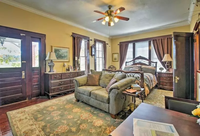 Historic Huntington Home W/ Pond & Flower Gardens!