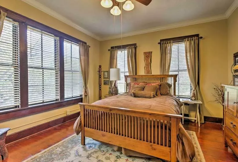 Historic Huntington Home W/ Pond & Flower Gardens!