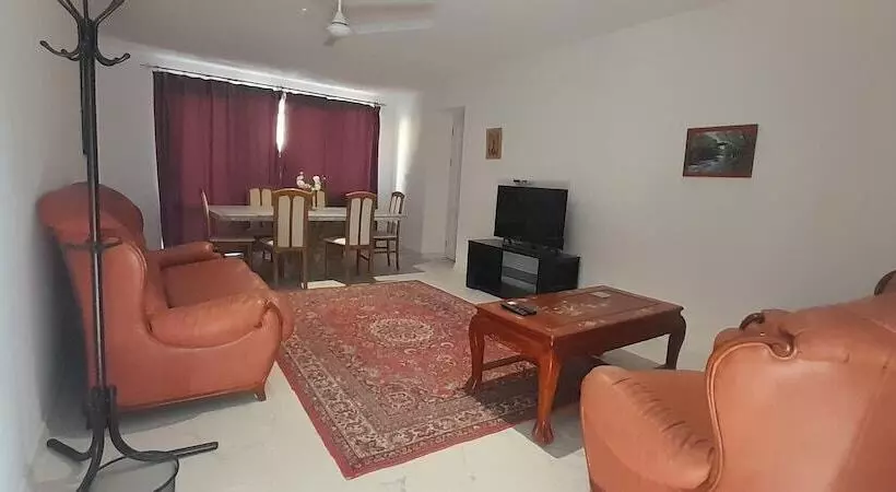 هتل Areni Lodge