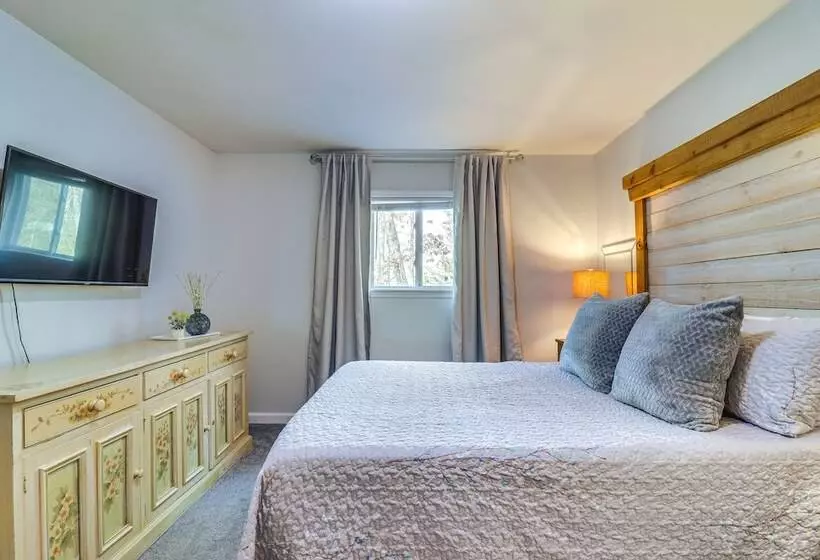 House In The Woods  In Ooltewah W/ Fire Pit!