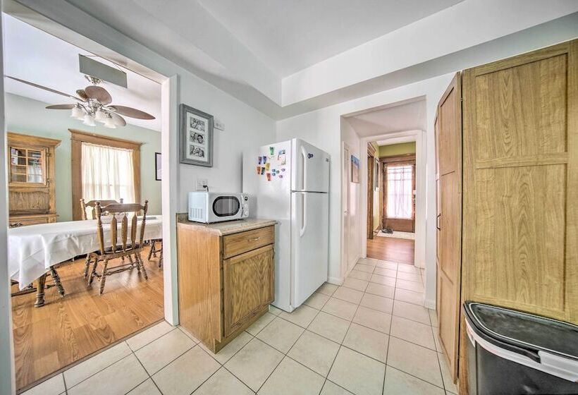 Idyllic Erie Home < 3 Mi To Dtwn Attractions!