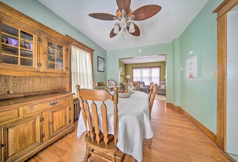 Idyllic Erie Home < 3 Mi To Dtwn Attractions!