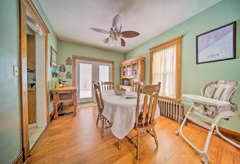 Idyllic Erie Home < 3 Mi To Dtwn Attractions!