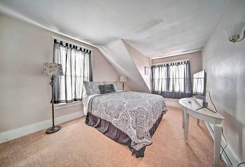 Idyllic Erie Home < 3 Mi To Dtwn Attractions!