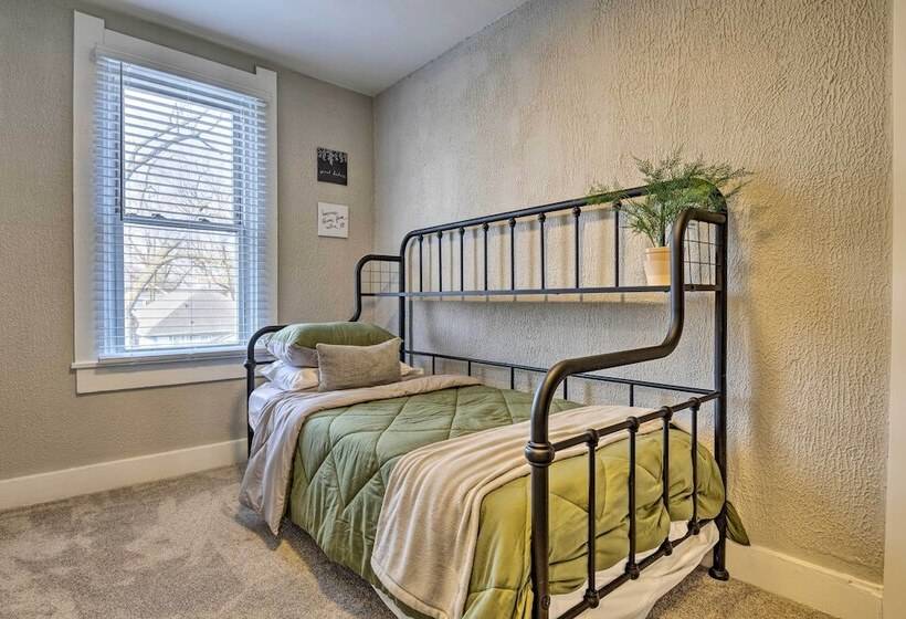 Indianapolis Home ~ 1 Mi To Fountain Square