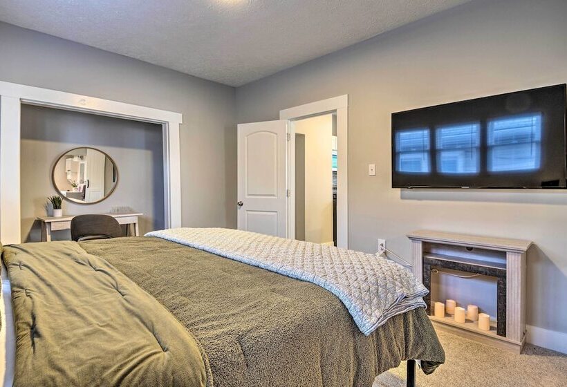 Indianapolis Home ~ 1 Mi To Fountain Square