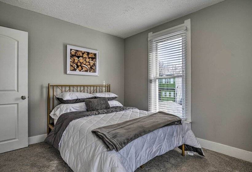 Indianapolis Home ~ 1 Mi To Fountain Square