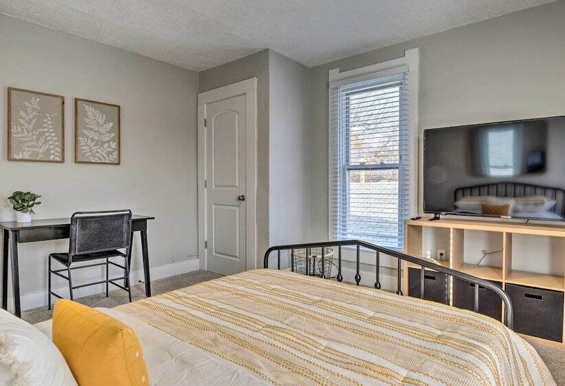 Indianapolis Home ~ 1 Mi To Fountain Square