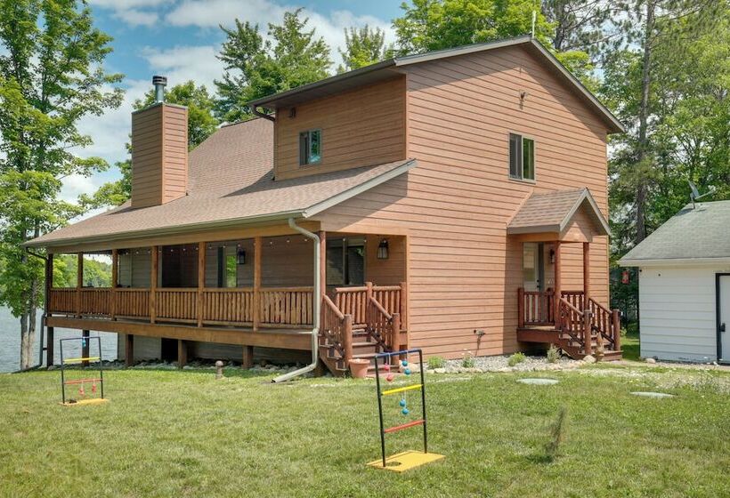 Lakefront Cottage In Iron River: 3 Mi To Skiing!