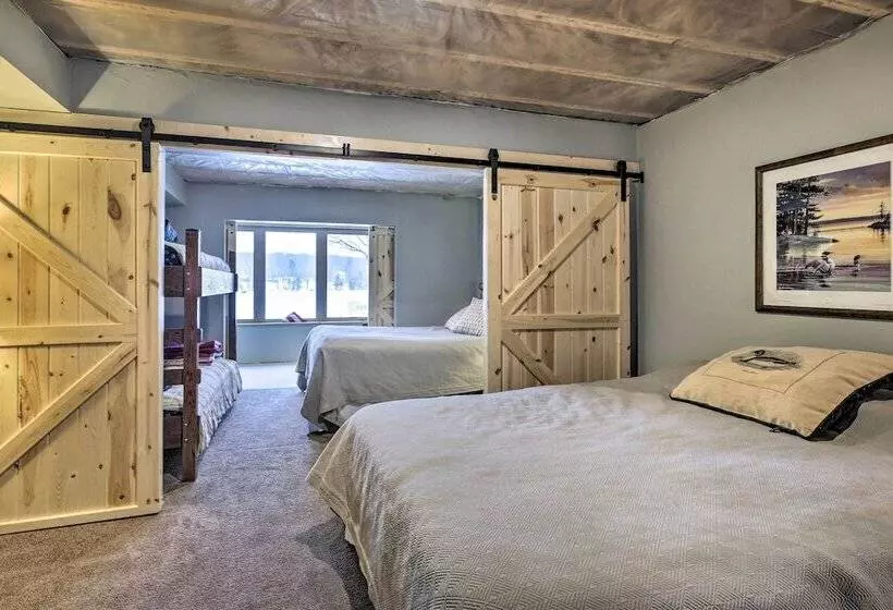 Lakefront Cottage In Iron River: 3 Mi To Skiing!