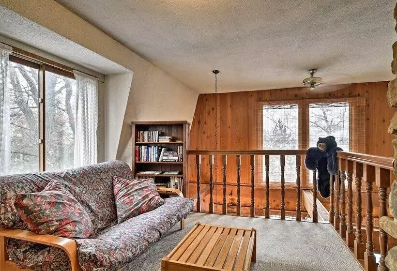 Lakeview 10 Acre Kimball Cabin W/ Private Beach!