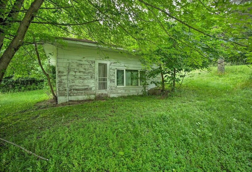 Lakeview 10 Acre Kimball Cabin W/ Private Beach!