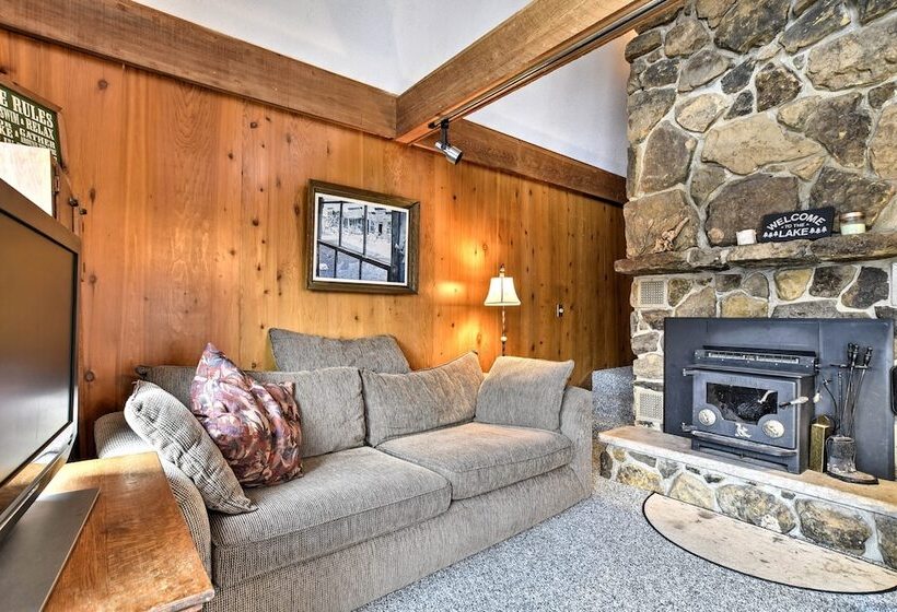 Lakeview 10 Acre Kimball Cabin W/ Private Beach!