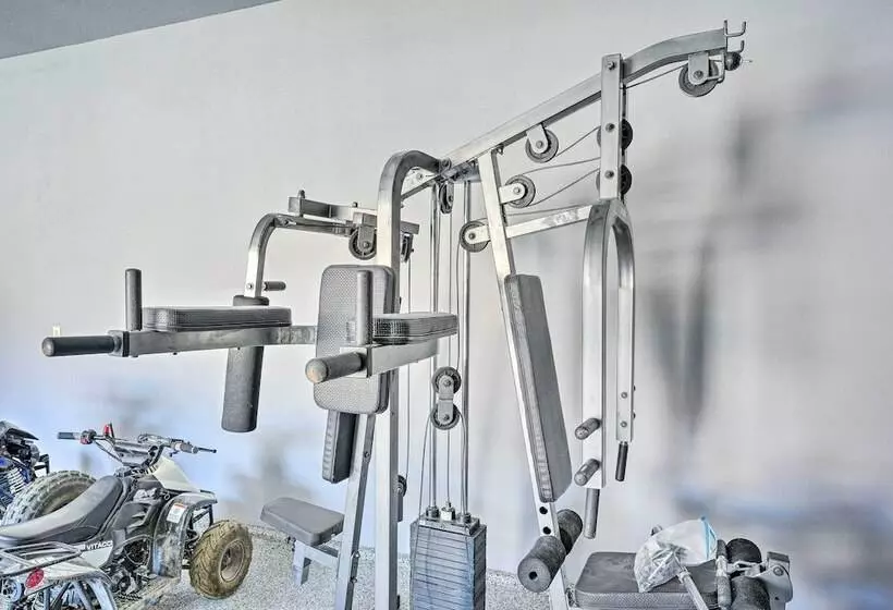 Theater + Scenic Views: Valley Springs Cabin!