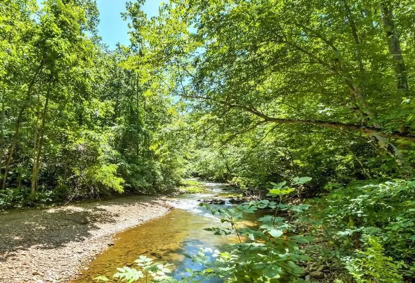 Lyndhurst Cabin On Farm W/ Pond & Stocked Stream!