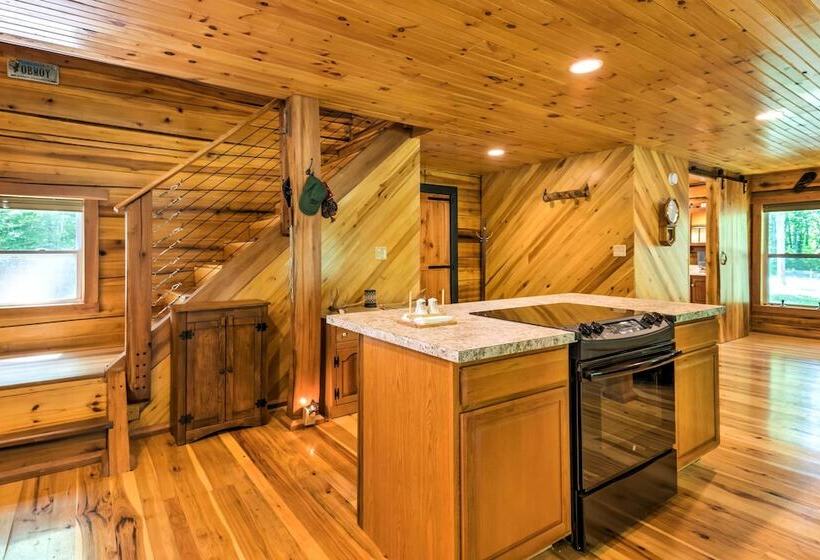 Lyndhurst Cabin On Farm W/ Pond & Stocked Stream!