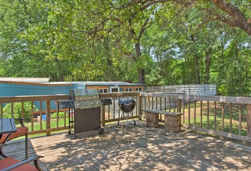 Pet Friendly Kingston Home W/ Boat Ramp Access!