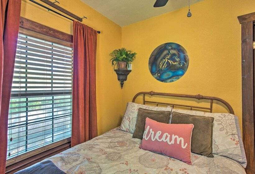 Pet Friendly Kingston Home W/ Boat Ramp Access!