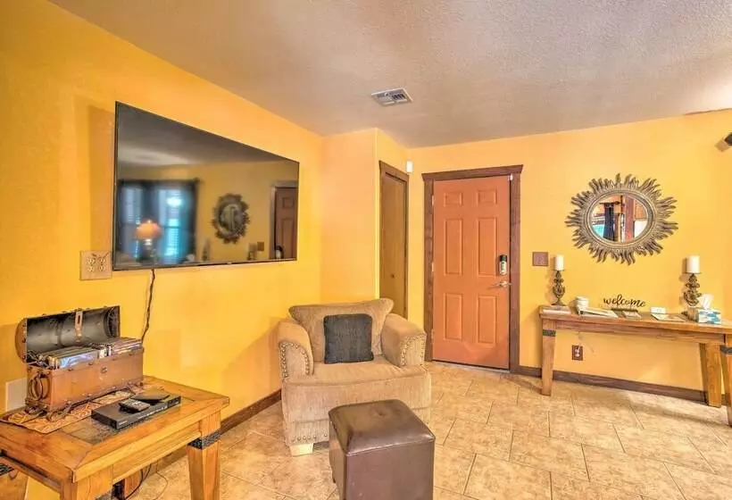 Pet Friendly Kingston Home W/ Boat Ramp Access!