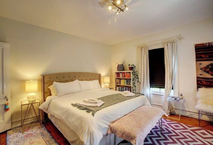 Walk To Downtown: Pet Friendly Millerton Home!