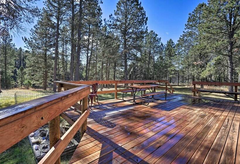 Private Black Hills Home W/ Corral: Horses Welcome