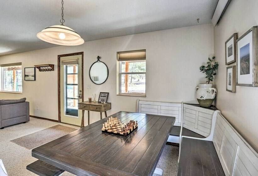 Private Black Hills Home W/ Corral: Horses Welcome