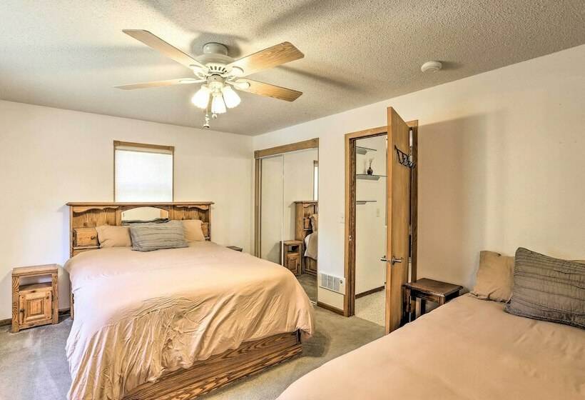 Private Black Hills Home W/ Corral: Horses Welcome