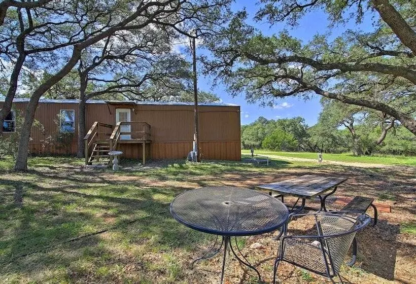 Quiet Utopia Cabin W/ Deck & Mountain Views!