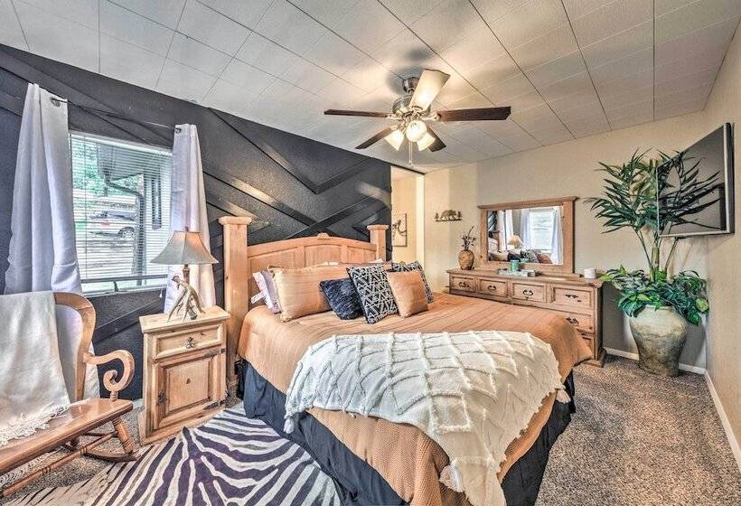 Ruidoso Home W/ Patio, Walk To Restaurants!