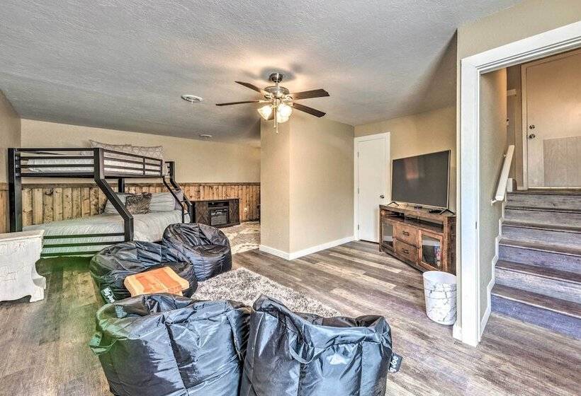 Ruidoso Home W/ Patio, Walk To Restaurants!