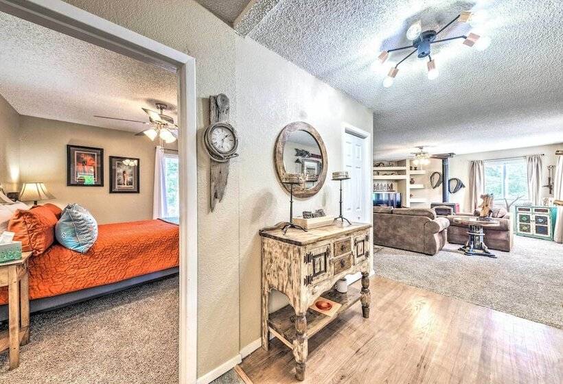 Ruidoso Home W/ Patio, Walk To Restaurants!