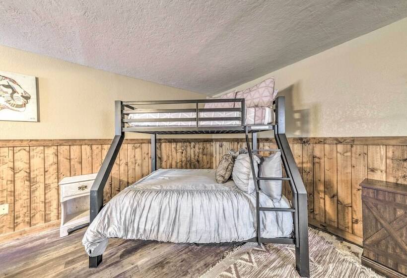 Ruidoso Home W/ Patio, Walk To Restaurants!