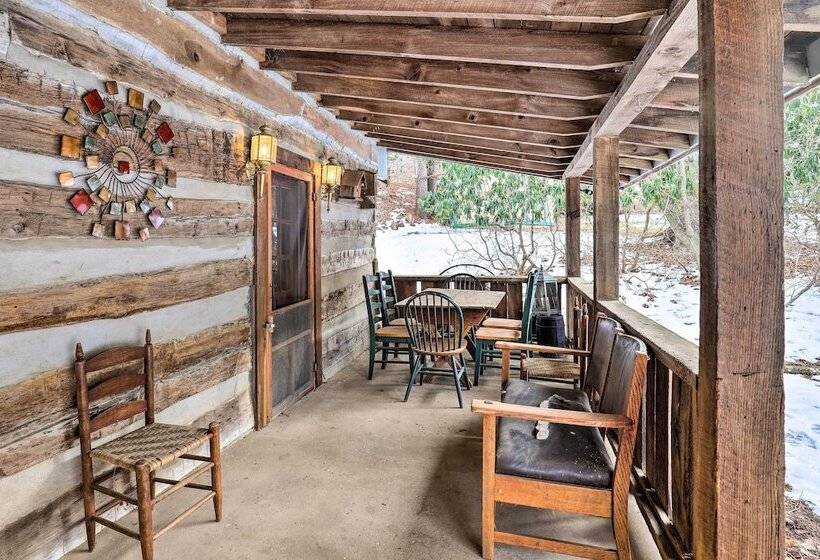 Mars Hill Ski Resort Cabin: 20 Miles To Asheville!