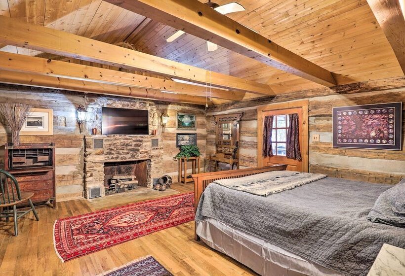 Mars Hill Ski Resort Cabin: 20 Miles To Asheville!