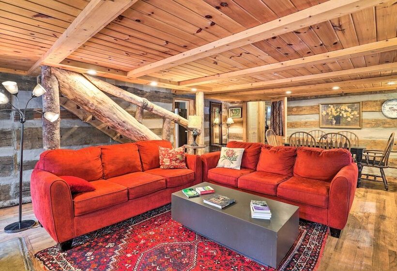 Mars Hill Ski Resort Cabin: 20 Miles To Asheville!