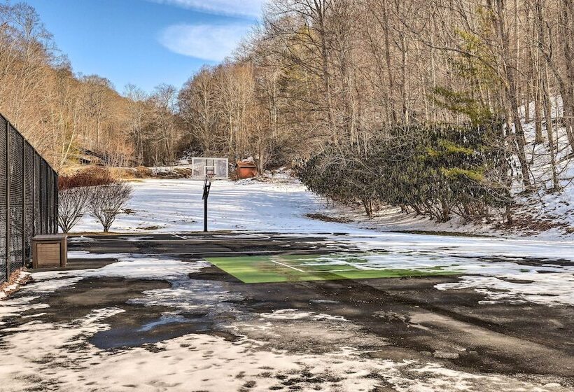 Mars Hill Ski Resort Cabin: 20 Miles To Asheville!