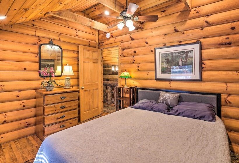 Mars Hill Ski Resort Cabin: 20 Miles To Asheville!