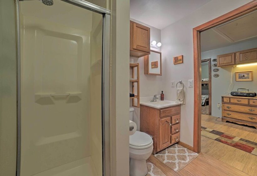 Rustic Wooded Retreat W/ Fire Pit, Near Trails!