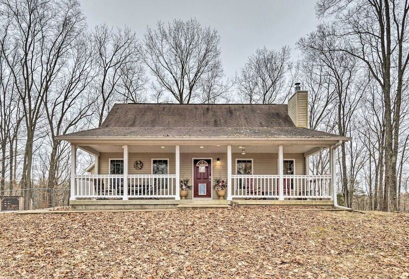 Serene Bloomington Home: Deck & Forest Views