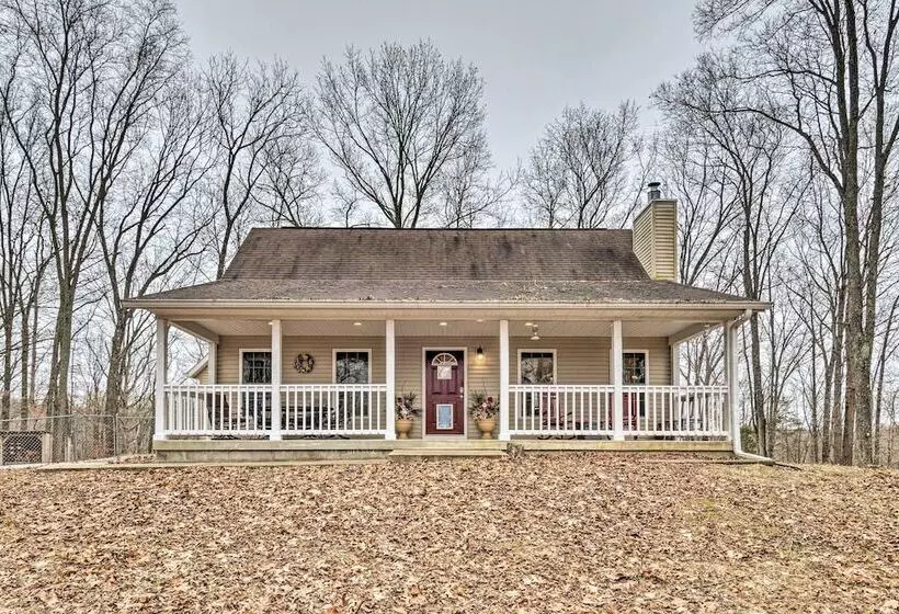 Serene Bloomington Home: Deck & Forest Views