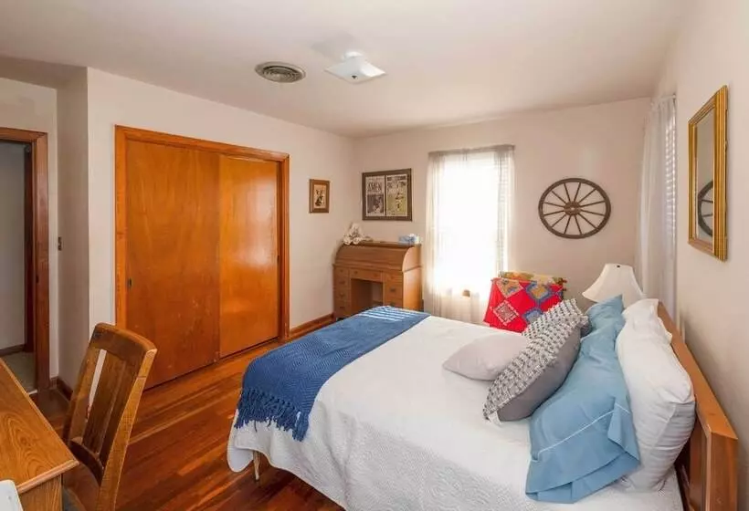 Serene, Country Retreat ~ 12 Mi To Main St!