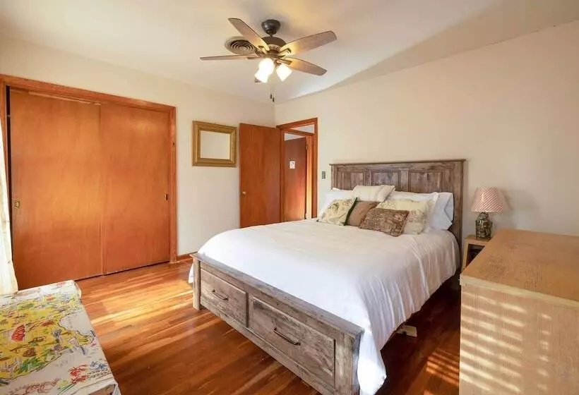 Serene, Country Retreat ~ 12 Mi To Main St!