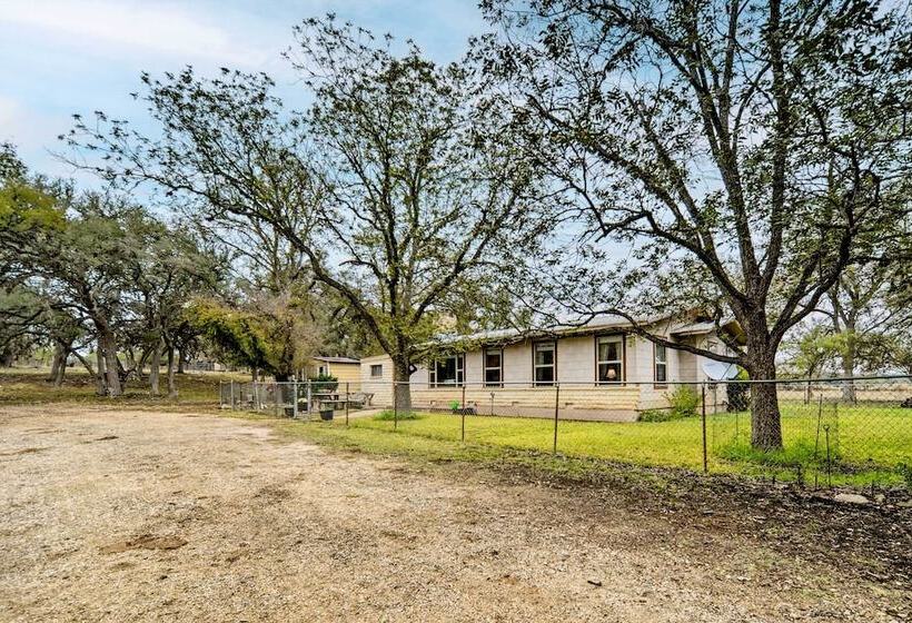 Serene, Country Retreat ~ 12 Mi To Main St!