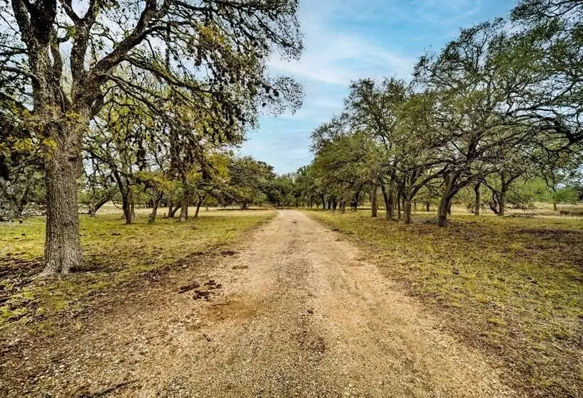 Serene, Country Retreat ~ 12 Mi To Main St!
