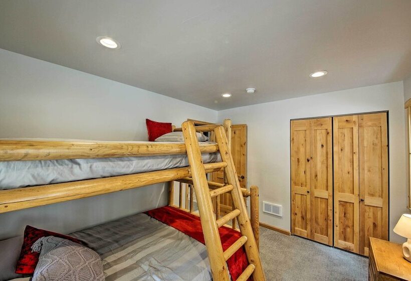 Spacious Cabin By Priest Lake & Elkins Resort